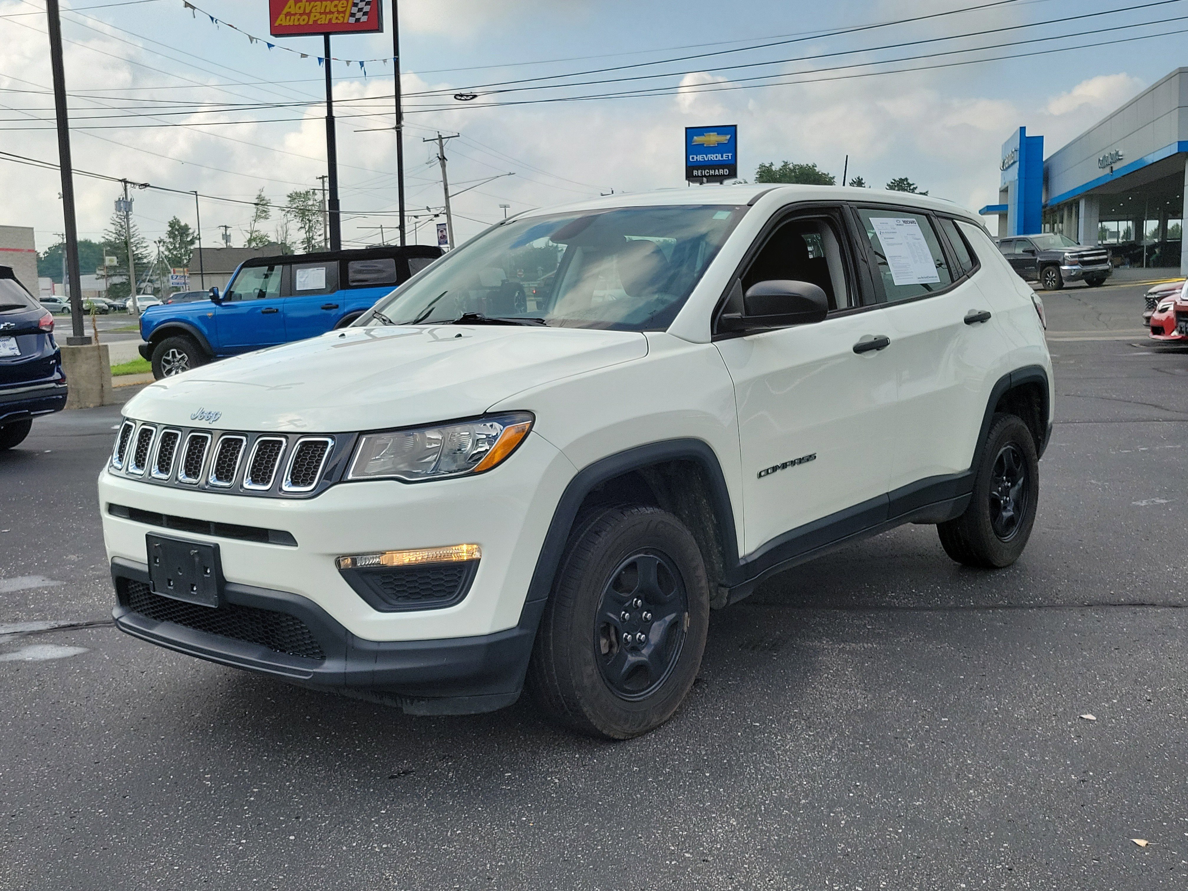 Used 2019 Jeep Compass Sport image 2