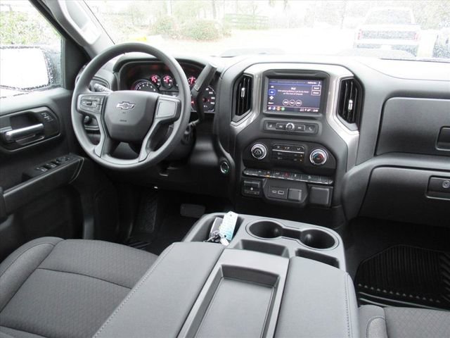 Used 2025 Chevrolet Silverado 1500 Custom Trail Boss AWD/4WD image 13