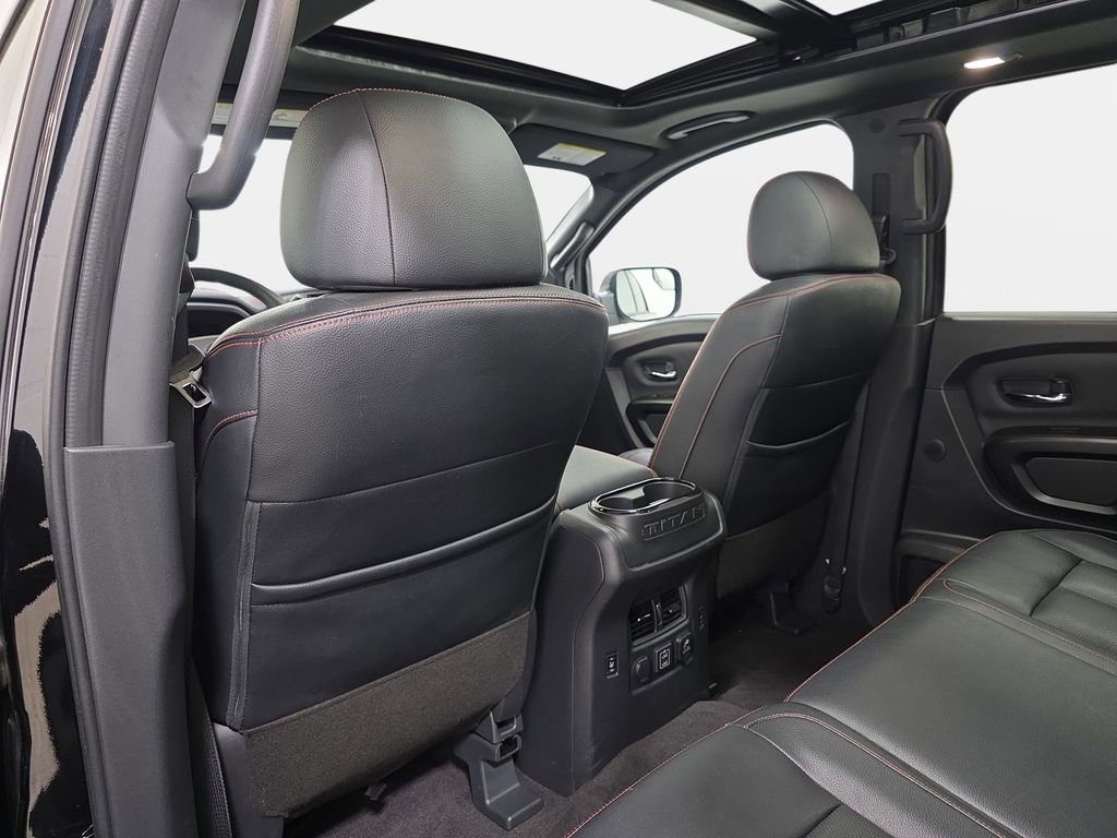 Used 2023 Nissan Titan PRO-4X w/ Pro-4x Convenience Package AWD/4WD image 12