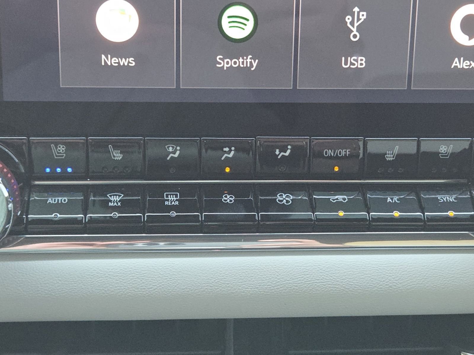 Used 2024 GMC Canyon AT4X image 36