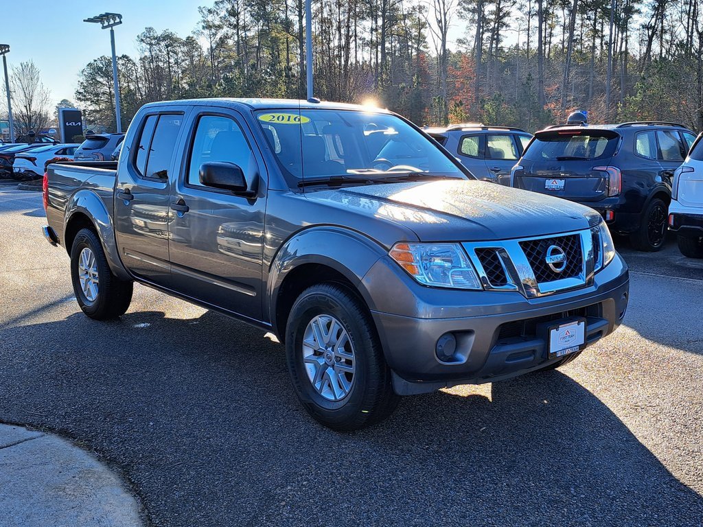 Used 2016 Nissan Frontier SV image 4