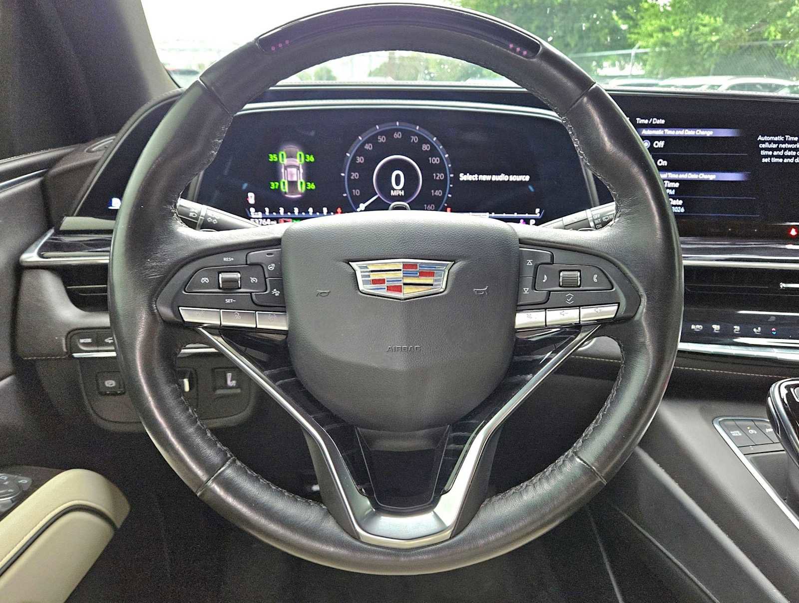 Used 2021 Cadillac Escalade ESV Premium Luxury w/ LPO, Illumination Package RWD image 3