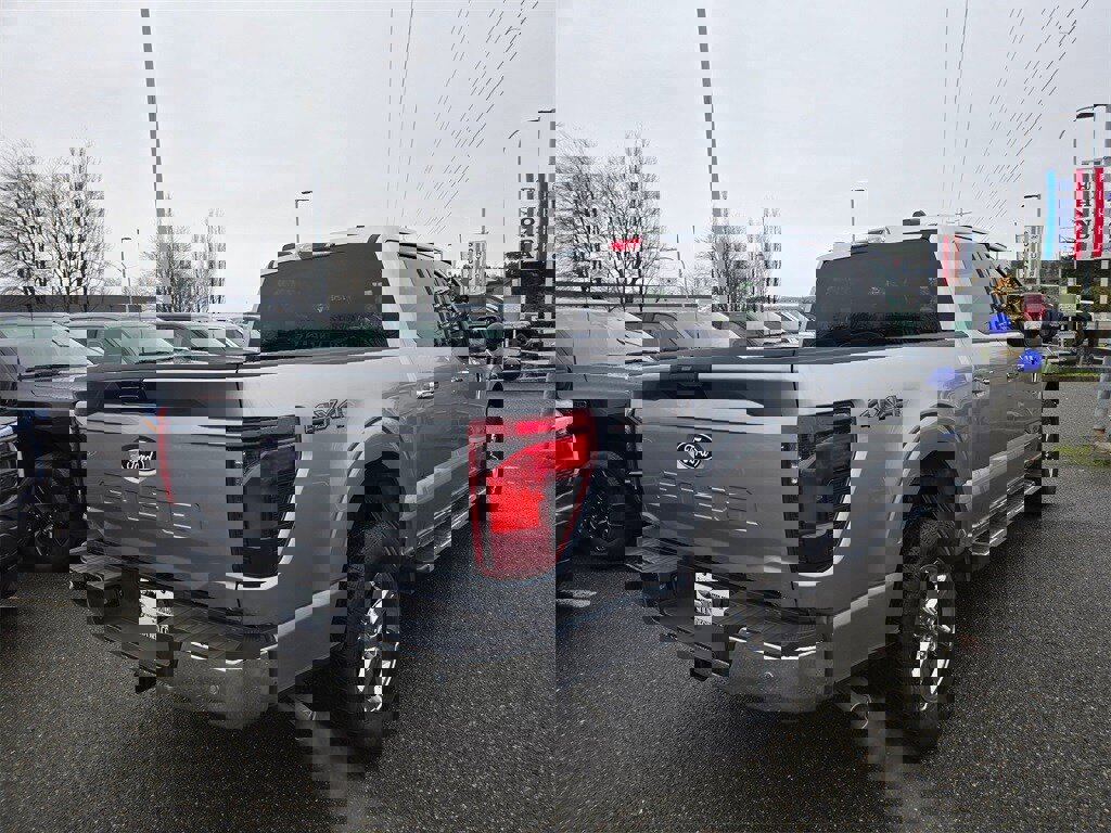 Used 2024 Ford F150 XLT w/ Mobile Office Package image 5
