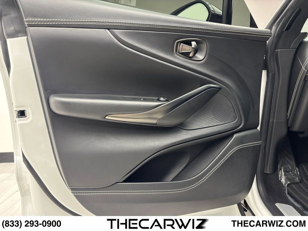 Used 2021 Aston Martin DBX AWD/4WD image 52