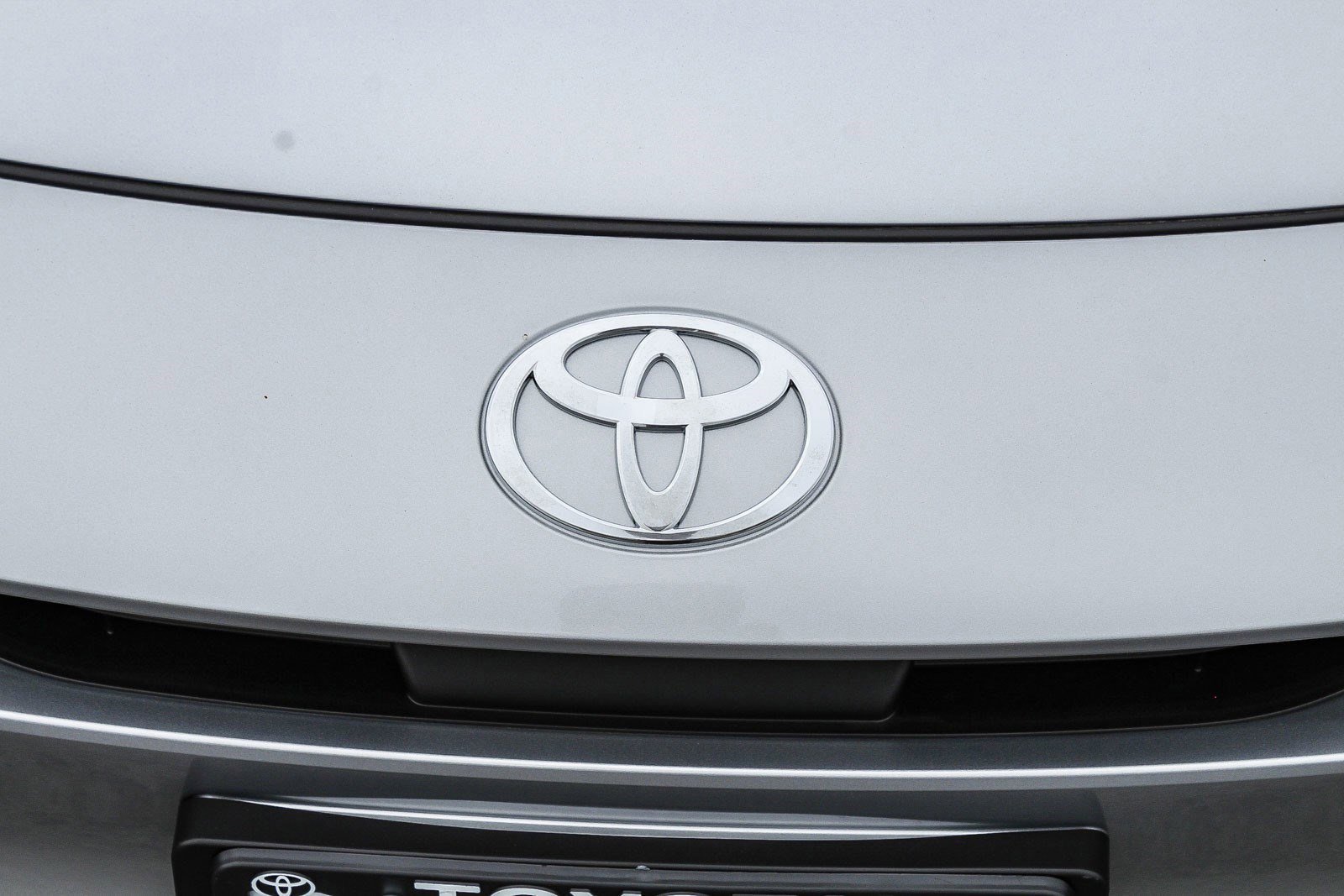 New 2025 Toyota Prius LE image 6