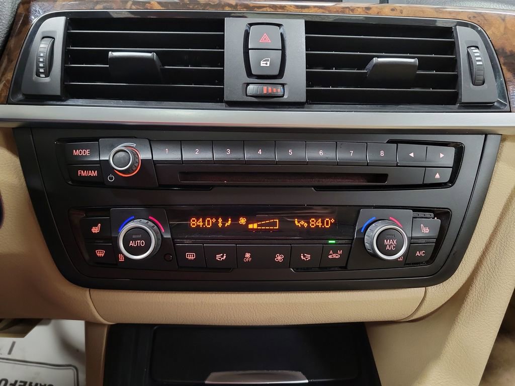 Used 2015 BMW 328i xDrive Sedan w/ Premium Package image 19