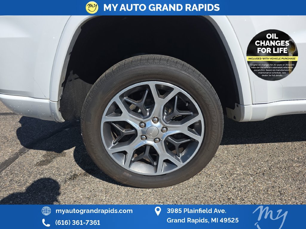 Used 2020 Jeep Grand Cherokee Overland AWD/4WD image 33