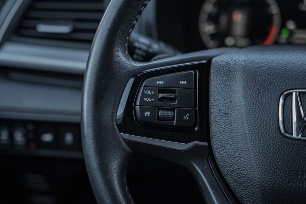 Used 2025 Honda Odyssey Sport-L image 27