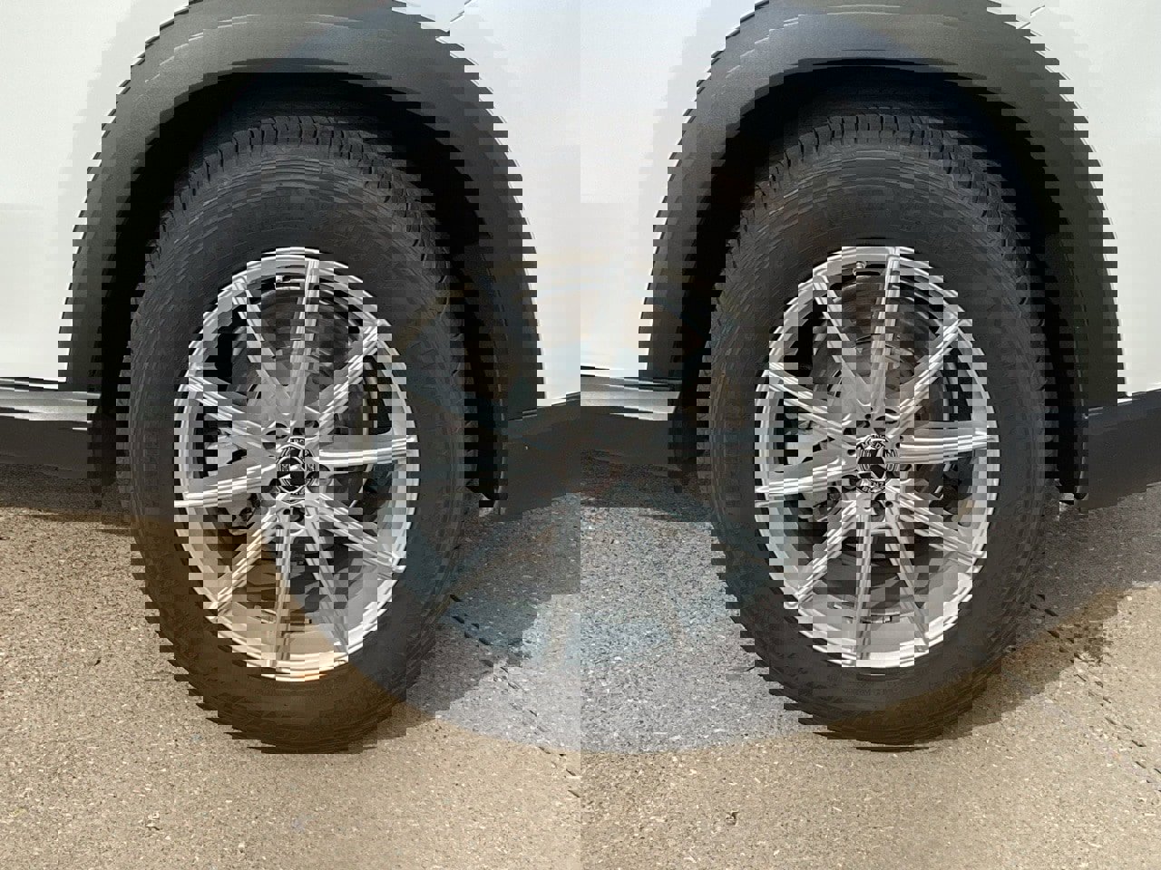 Used 2024 Mercedes-Benz GLE 350 4MATIC image 8