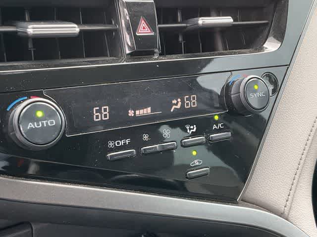 Used 2023 Toyota Camry SE FWD image 22