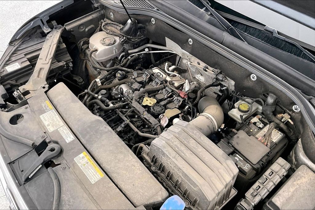 Used 2024 Volkswagen Atlas Cross Sport SEL Premium R-Line image 43