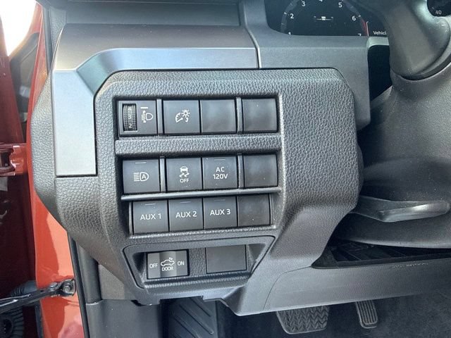 Used 2025 Toyota Tacoma TRD Off-Road w/ TRD Off Road Upgrade Package AWD/4WD image 16