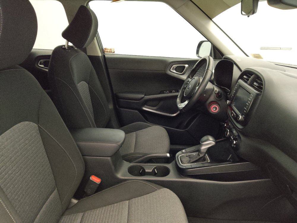 Used 2021 Kia Soul GT-Line FWD image 21