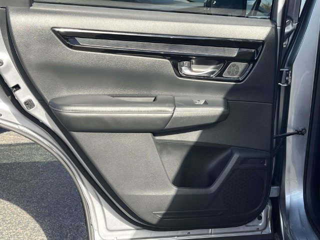 Used 2025 Honda CR-V EX-L image 17