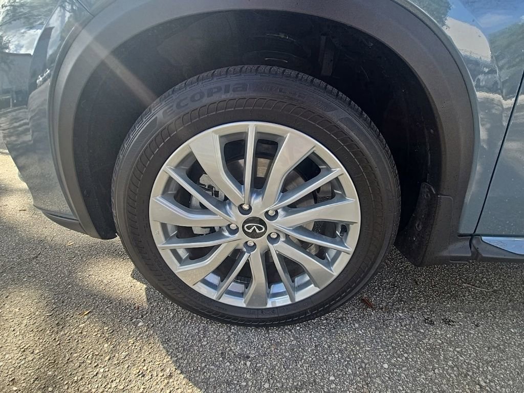 Used 2023 INFINITI QX50 Luxe image 8