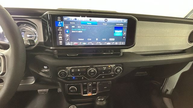 Used 2024 Jeep Wrangler Unlimited w/ Convenience Group AWD/4WD image 23