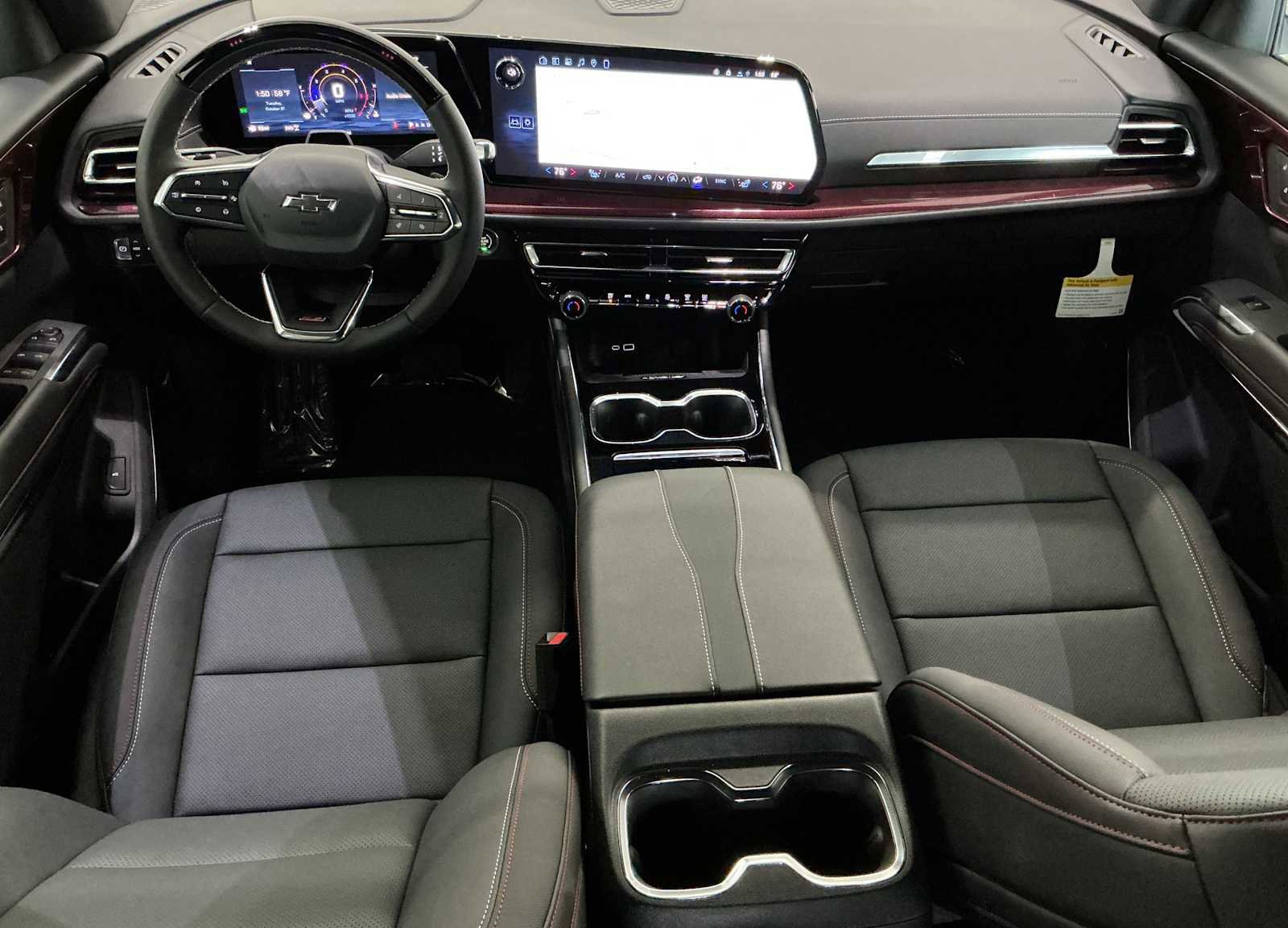 New 2026 Chevrolet Traverse Z71 w/ Enhanced Driving Package image 7