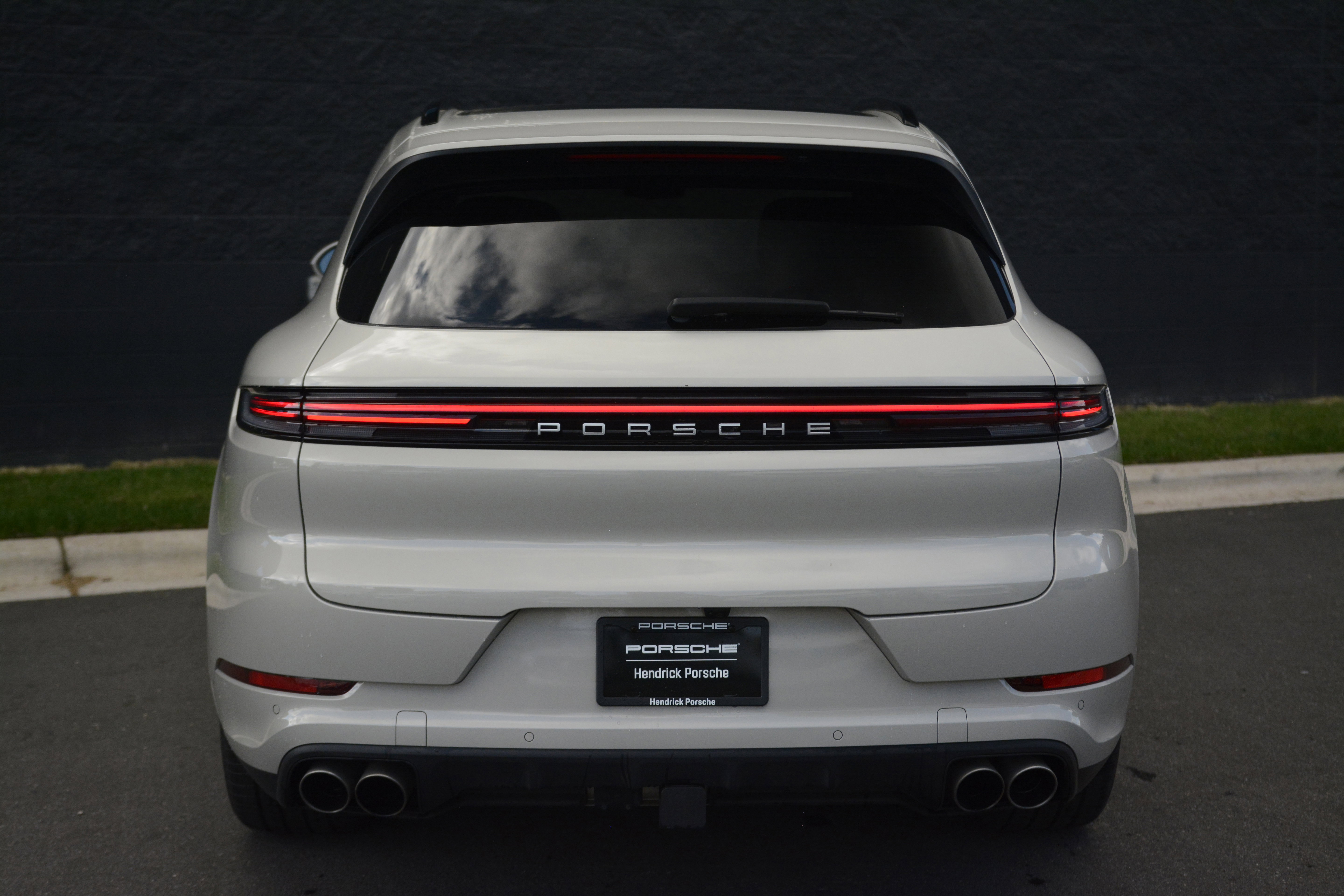 Certified 2026 Porsche Cayenne S AWD/4WD image 6