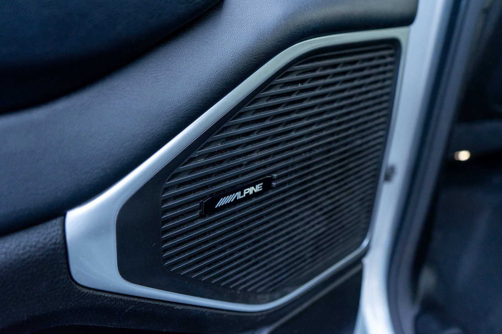 Used 2023 Jeep Wagoneer L Series II image 30