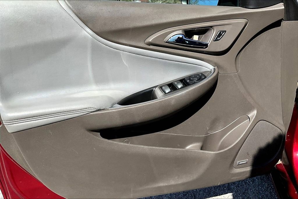 Used 2018 Chevrolet Malibu LT w/ Leather Package image 21