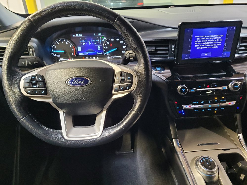Used 2022 Ford Explorer Limited w/ Equipment Group 301A AWD/4WD image 22