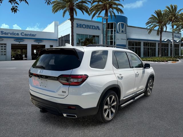Used 2024 Honda Pilot Touring image 8