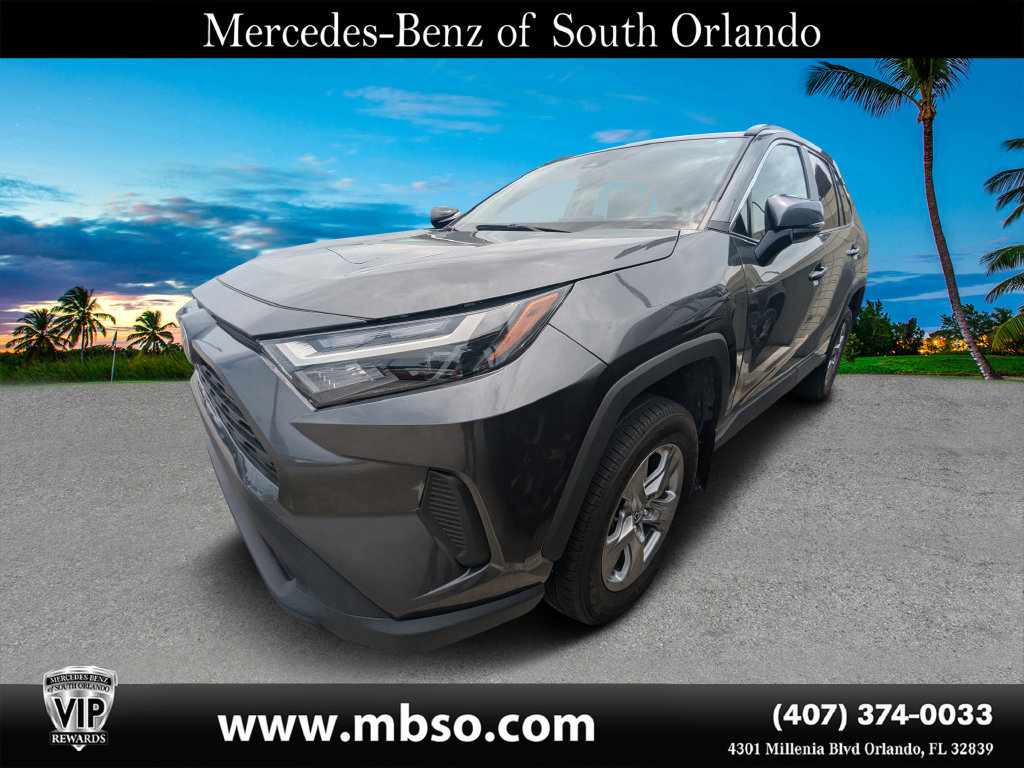 Used 2025 Toyota RAV4 XLE FWD image 16