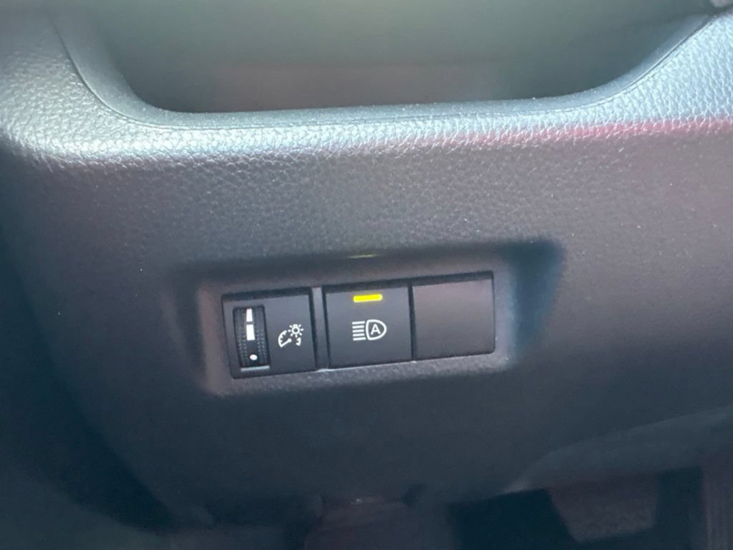 Used 2024 Toyota RAV4 LE FWD image 15