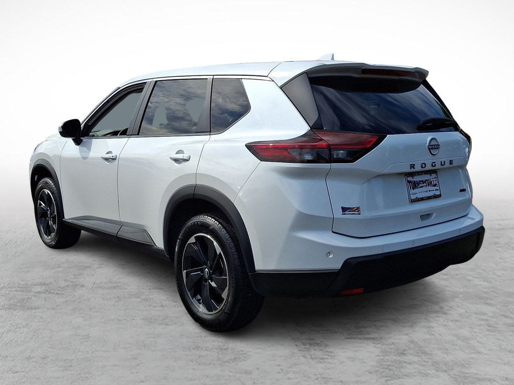 Used 2025 Nissan Rogue SV AWD/4WD image 3