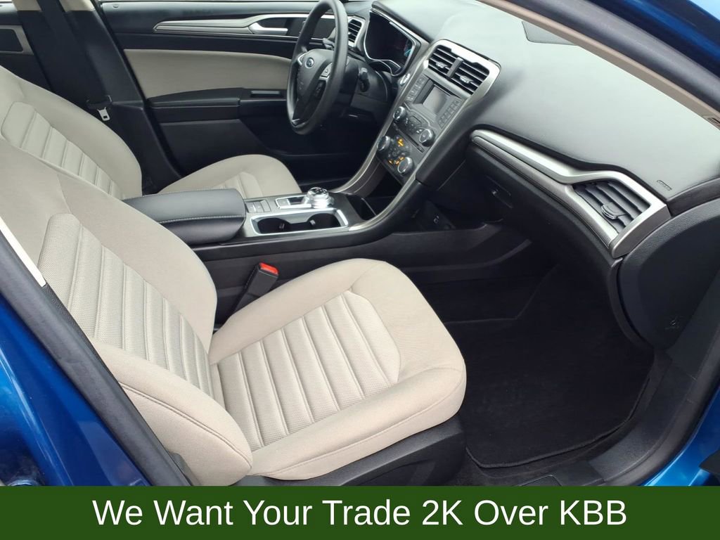 Used 2018 Ford Fusion S image 26