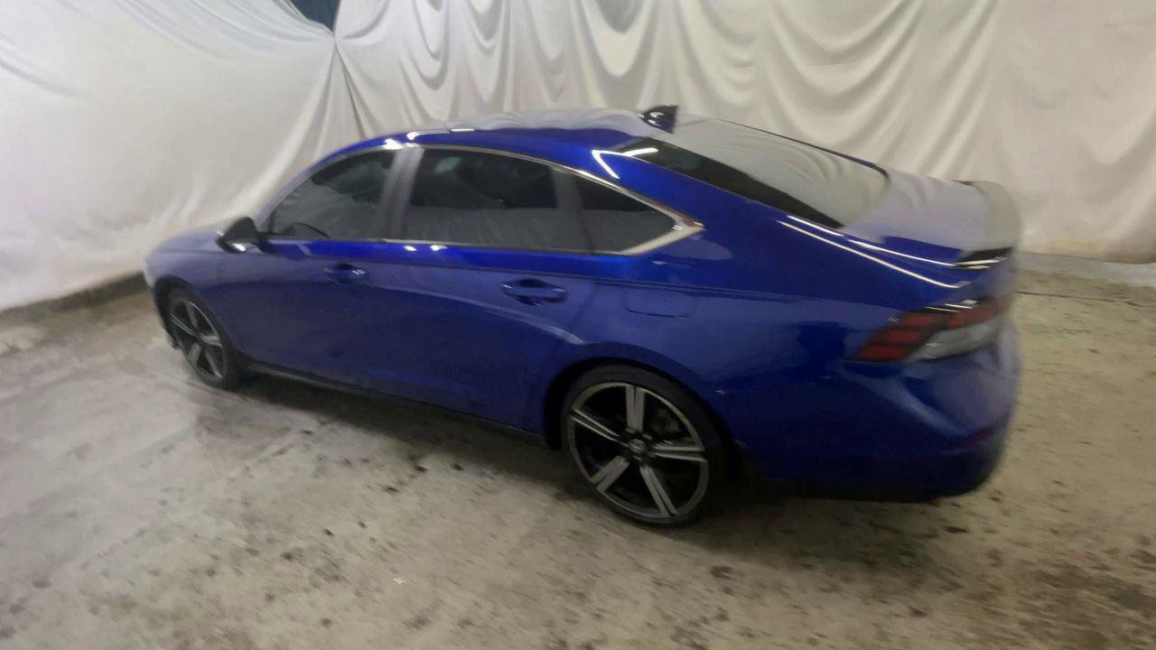 Used 2023 Honda Accord Sport image 6