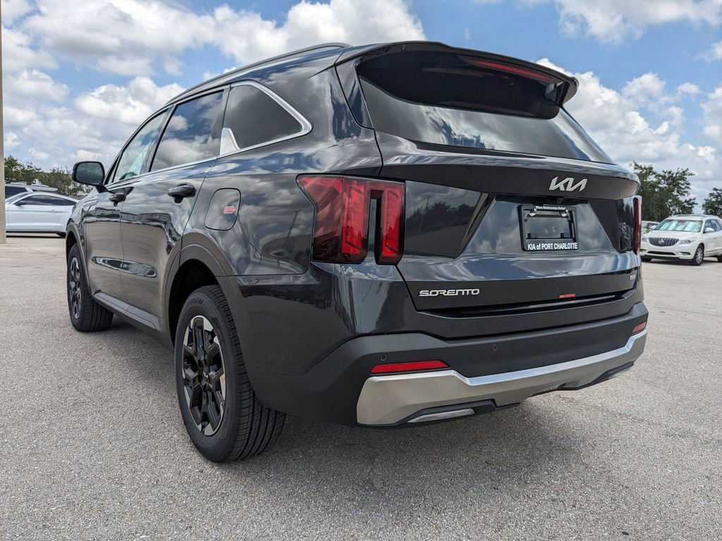 Certified 2025 Kia Sorento S AWD/4WD image 7