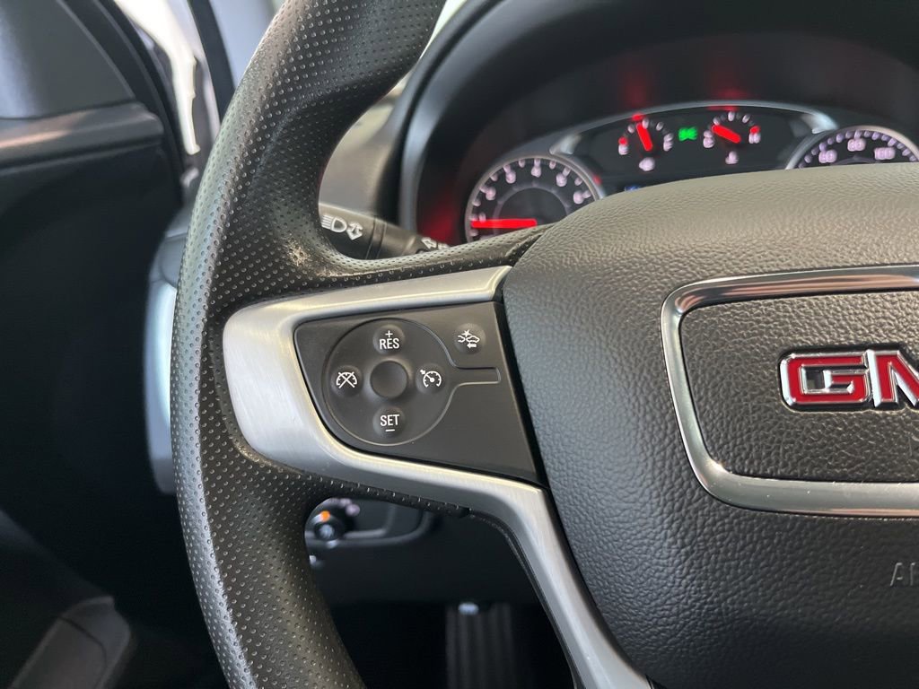 Used 2023 GMC Terrain SLE image 6