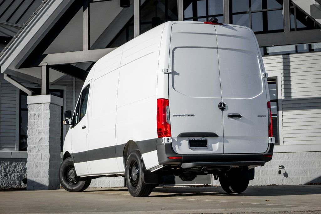 Used 2026 Mercedes-Benz Sprinter 2500 image 2
