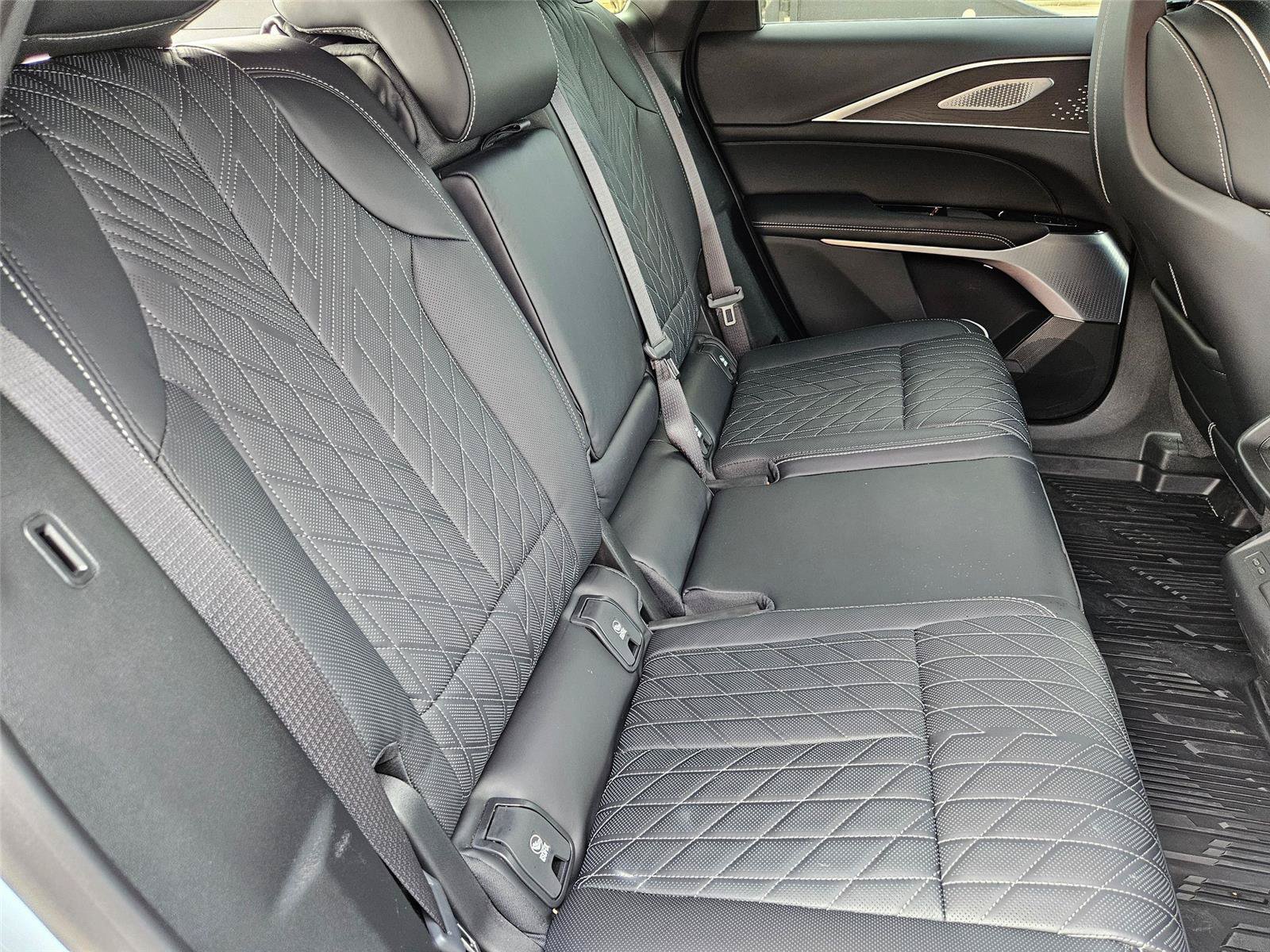 New 2026 Cadillac Lyriq V w/ LPO, Floor Liner Package AWD/4WD image 26