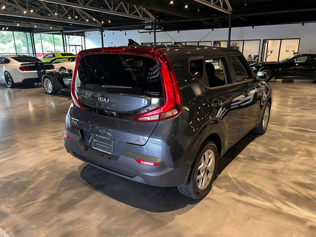 Used 2020 Kia Soul S FWD image 5