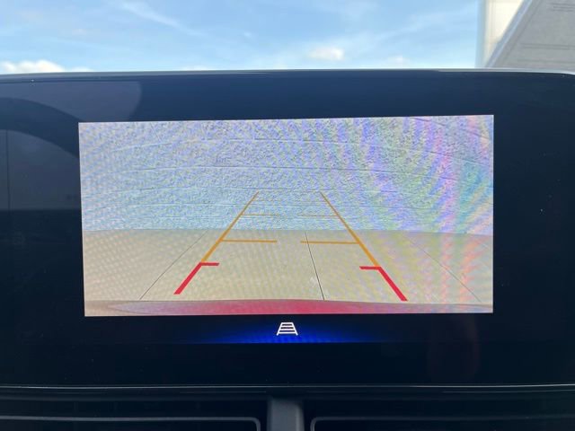 Used 2025 Chevrolet Trax RS w/ Driver Confidence Package image 13