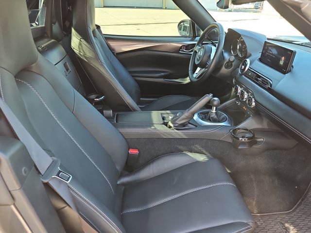 Used 2024 MAZDA MX-5 Miata RF Grand Touring w/ Weather Package image 9