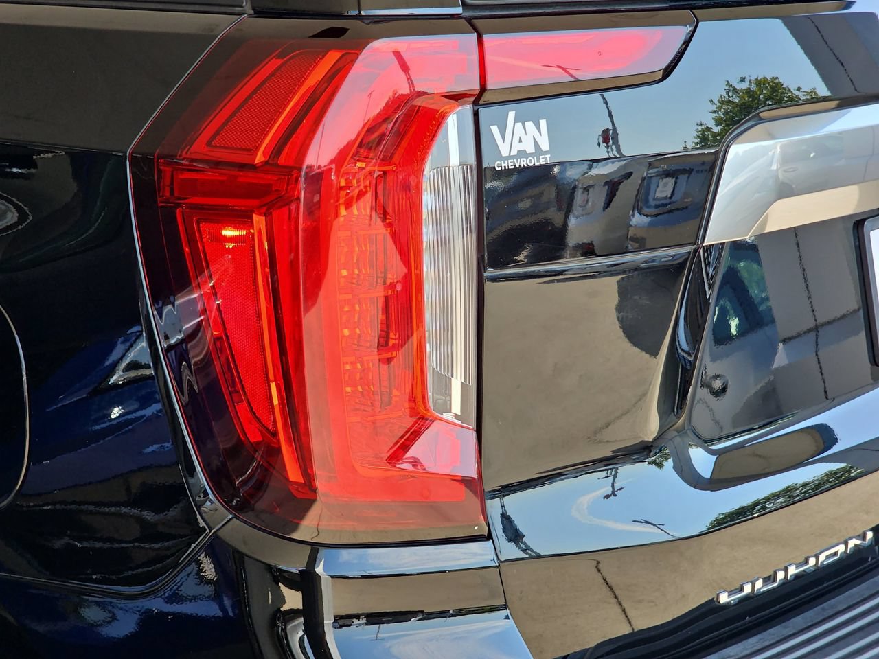 Certified 2023 GMC Yukon Denali AWD/4WD image 40