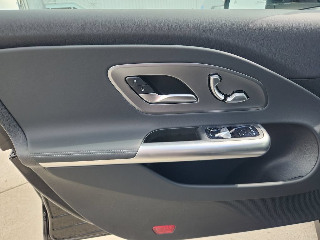 New 2027 Mercedes-Benz CLA 220 image 12