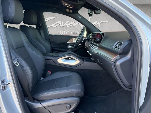 Used 2025 Mercedes-Benz GLS 450 4MATIC image 24