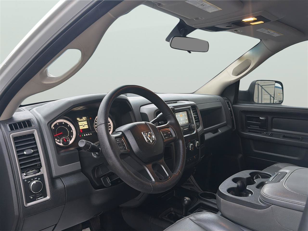 Used 2017 RAM 2500 Tradesman w/ Chrome Appearance Group AWD/4WD image 10