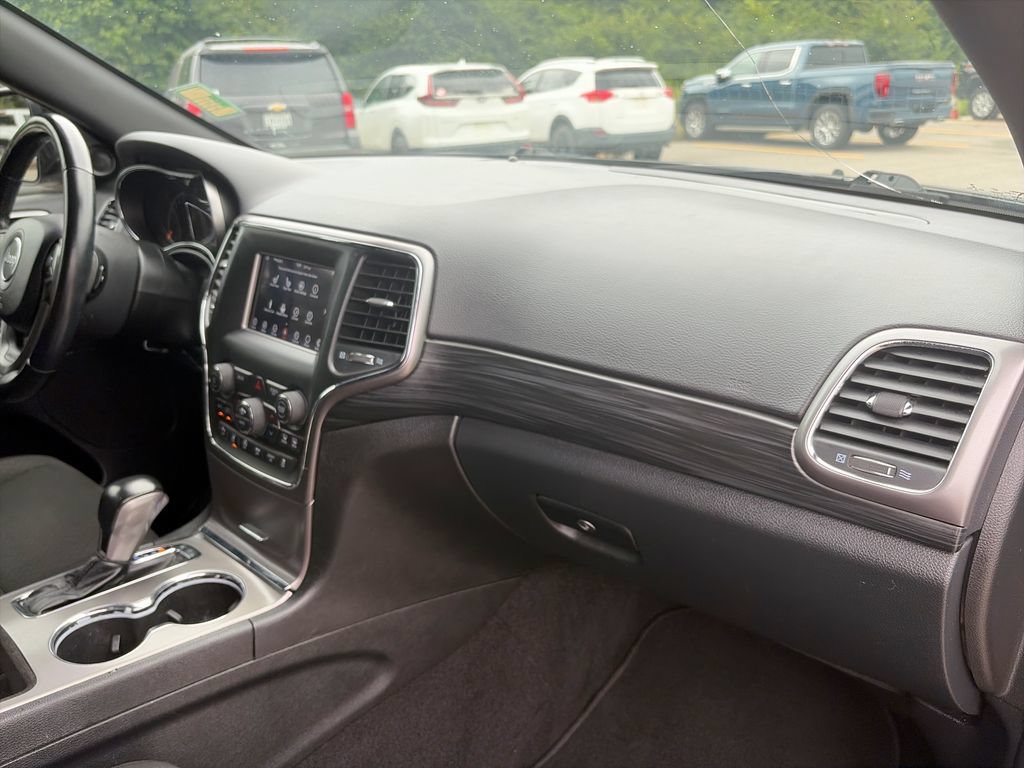 Used 2021 Jeep Grand Cherokee Freedom Edition RWD image 30