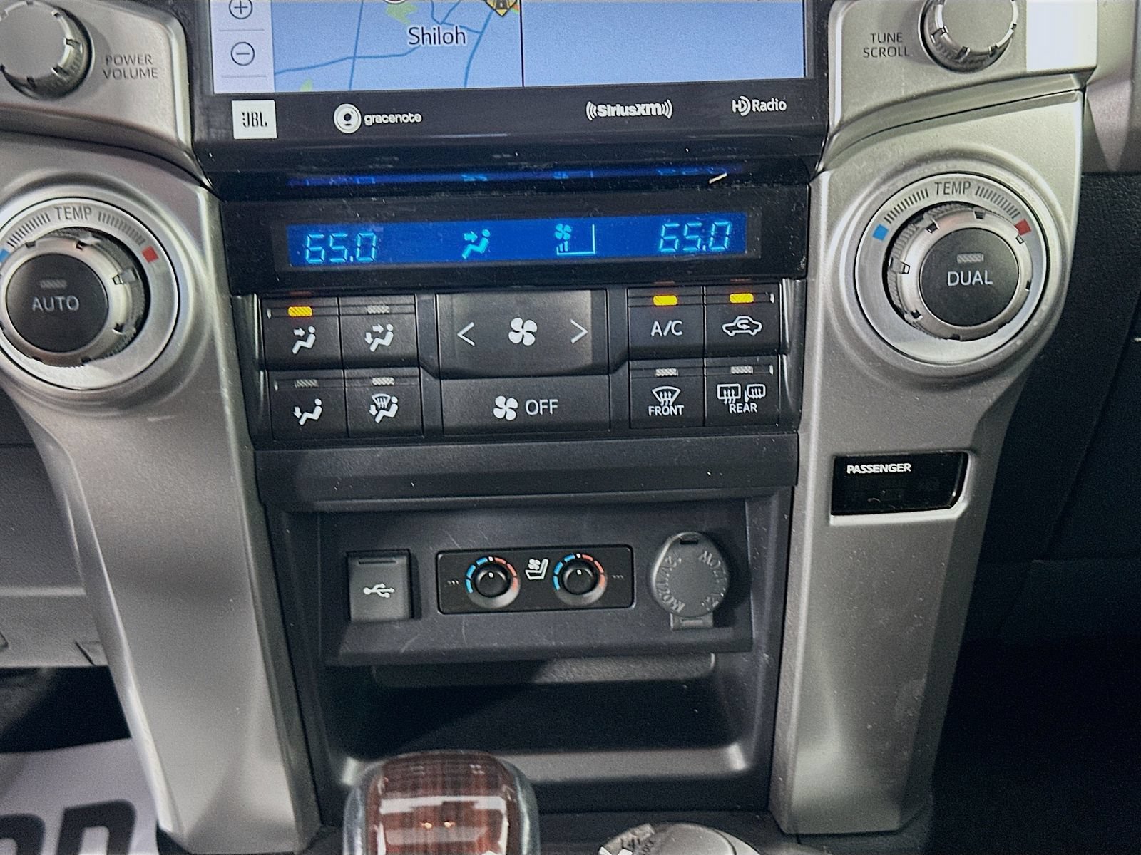 Used 2021 Toyota 4Runner Limited AWD/4WD image 16