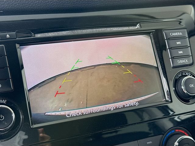Used 2018 Nissan Rogue S AWD/4WD image 18