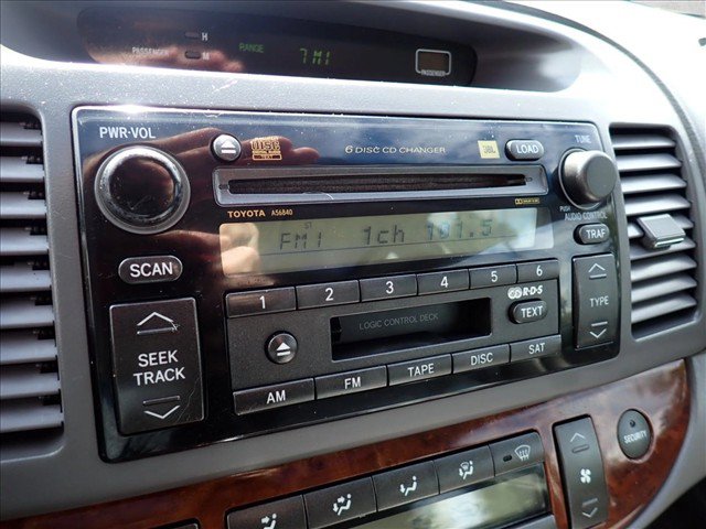 Used 2005 Toyota Camry XLE FWD image 17