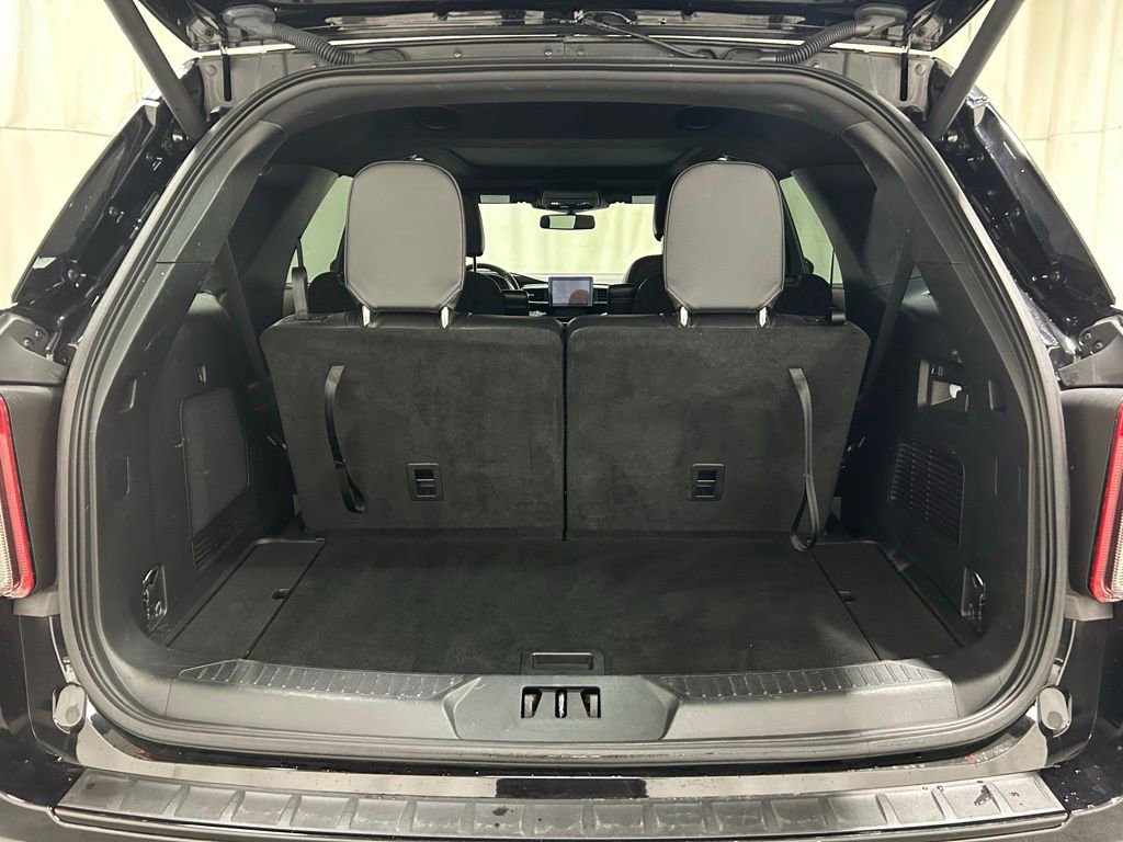 Certified 2023 Ford Explorer ST-Line w/ Class IV Trailer Tow Package image 29