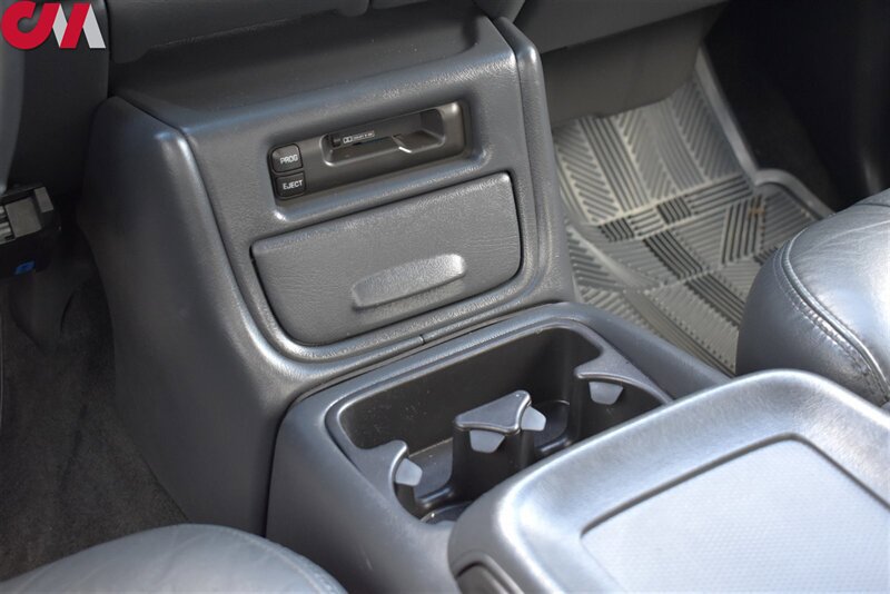 Used 2002 Chevrolet Silverado 2500 LS w/ Electrical Convenience Pkg AWD/4WD image 17