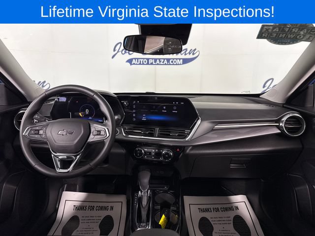 Used 2025 Chevrolet Trax ACTIV w/ Sunroof Package FWD image 9