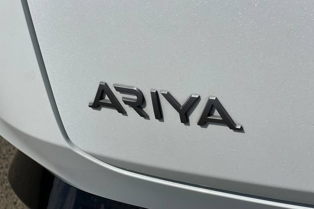 Used 2024 Nissan Ariya FWD image 35